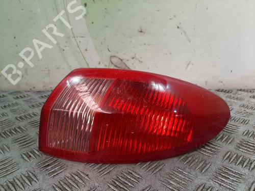 Højre baglygte ALFA ROMEO 147 (937_) 1.9 JTD (937.AXD1A, 937.BXD1A, 937.AXV1A, 937.BXB1A,... (115 hp) 18537067