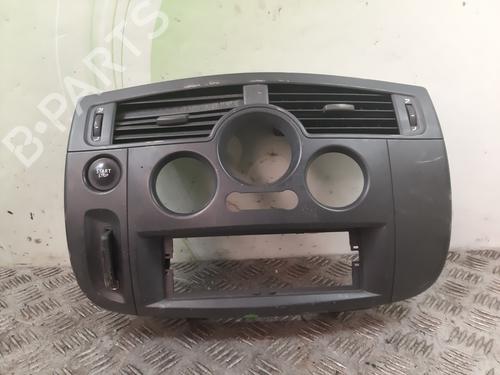 Used Air vent RENAULT SCÉNIC II (JM0/1_) [2003-2010]  15188425