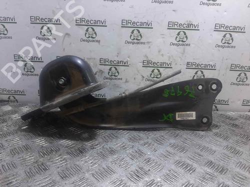 right-rear-suspension-arm-seat-altea-5p1-1k05082260-2004-2005-2006-2007-2008-2009-2010-2011-2012-2013-2014-2015-13360216 main image