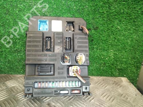Used Fuse box CITROËN C4 Coupe (LA_) 1.6 16V (109 hp) 28671939
