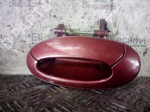 Used Rear left exterior door handle HYUNDAI LANTRA II (J-2) 1.9 D (68 hp) 4688968