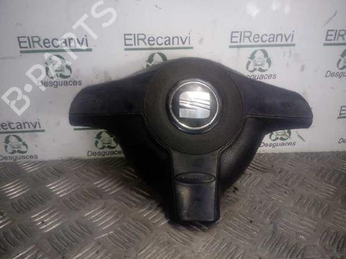 Used Driver airbag SEAT LEON (1M1) 1.9 TDI (110 hp) 4548347