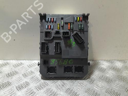 Used Fuse box Fuse box CITROËN XSARA PICASSO (N68) 1.6 16V (109 hp) 33983348 33983348