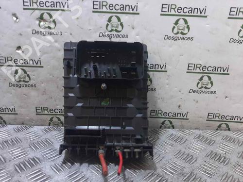 Fuse box VW GOLF V (1K1) | BP18741695E1
