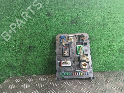 fuse-box-citroen-c4-i-lc_-2004-2005-2006-2007-2008-2009-2010-2011-2012-2013-2014-32782972 main image