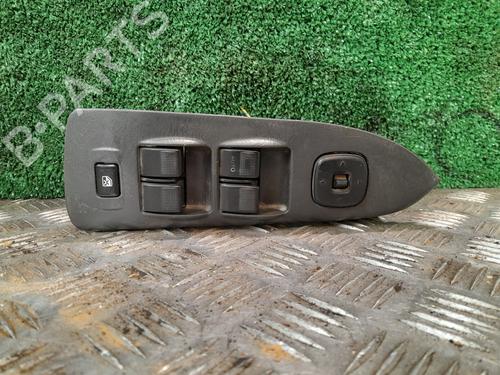 Comutador vidro frente esquerdo Comutador vidro frente esquerdo MAZDA 626 V Hatchback (GF) 2.0 DITD (GFFP) (90 hp) 36393723 36393723