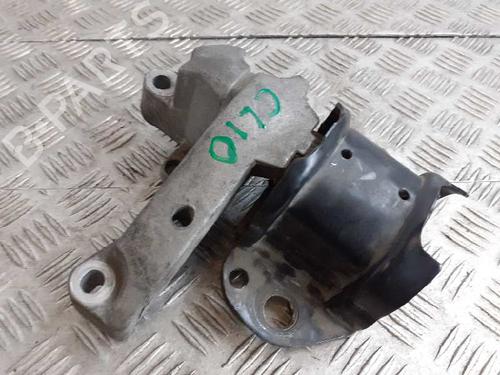Used Engine mount RENAULT CLIO II (BB_, CB_) 1.2 (BB0A, BB0F, BB10, BB1K, BB28, BB2D, BB2H, CB0A,... (58 hp) 10197402