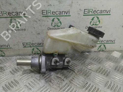 Used Brake master cylinder TOYOTA YARIS (_P9_) 1.33 VVT-i (NSP90_, NSP90R) (100 hp) 4606917
