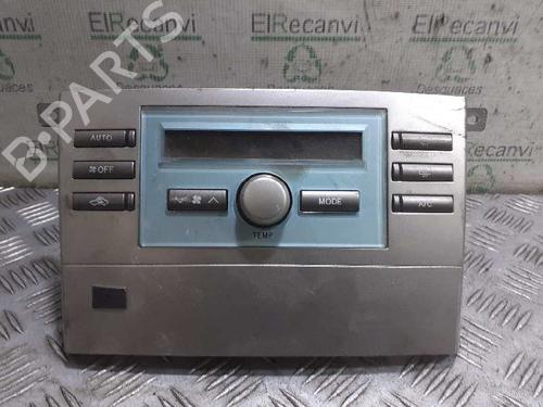 Used Climate control TOYOTA COROLLA Verso (ZER_, ZZE12_, R1_) 1.8 (ZNR11_, ZNR11R) (129 hp) 4946752