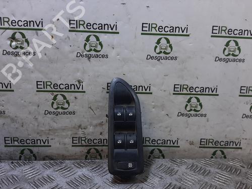 Used Left front window switch RENAULT LAGUNA II (BG0/1_) [2001-2007]  18265046