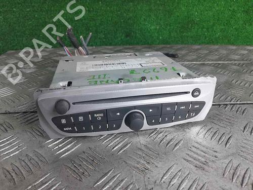 Used Radio RENAULT MEGANE III Hatchback (BZ0/1_, B3_) [2008-2026]  21179234