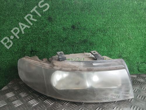 Phare droit SEAT LEON (1M1) 1.6 16 V (105 hp) 32384929