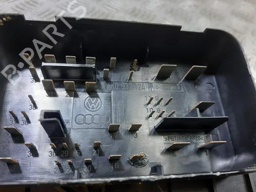 Fuse box AUDI A3 (8P1) 1.6 FSI | BP30977392E1