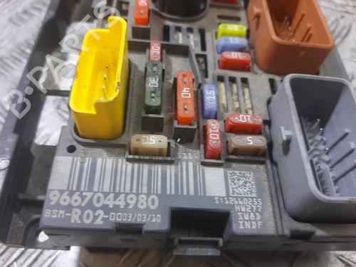 Fuse box CITROËN C5 III (RD_) 1.6 HDi 110 (RD9HL0, RD9HR8, RD9HRA) | BP38723312E1 - Image 3