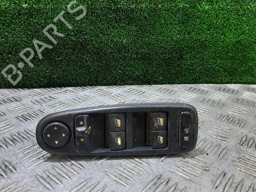 Used Left front window switch CITROËN C4 Picasso I MPV (UD_) [2006-2015]  25118410