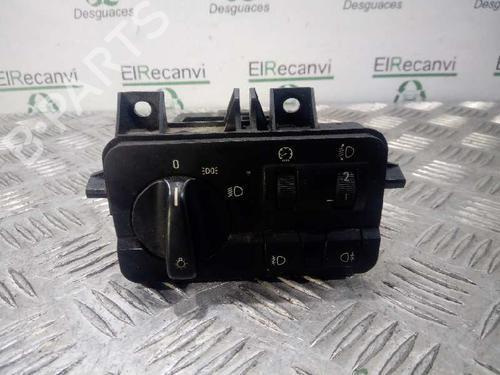 Used Headlight switch BMW 3 (E46) 320 d (150 hp) 4533415