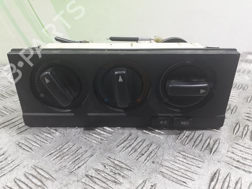 Used Climate control AUDI 90 B3 (893, 894, 8A2) 2.3 E (136 hp) 7013803