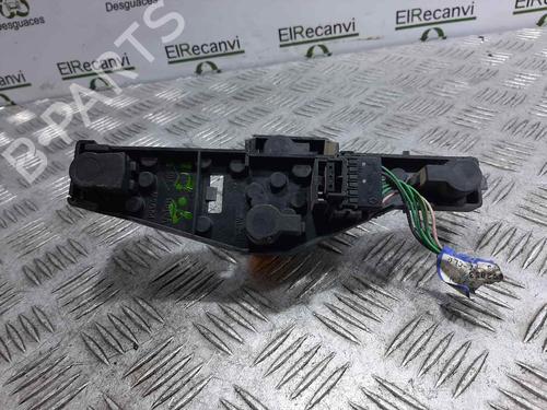 Used Lamp holder RENAULT LAGUNA II Grandtour (KG0/1_) 1.9 dCi (KG0G) (120 hp) 14356455
