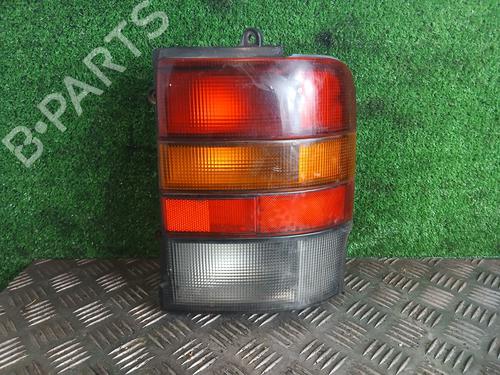 Używane Lampa tylna prawa NISSAN SERENA (C23) 2.0 D (67 hp) 31795334