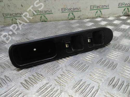 Interrupteur de vitre avant gauche PEUGEOT 307 (3A/C) 1.6 16V | BP4524985I27