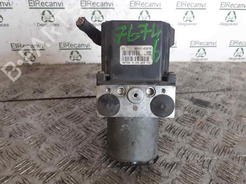 ABS Bremseaggregat TOYOTA COROLLA (_E12_) 2.0 D-4D (CDE120R, CDE120L_) (116 hp) 13649969