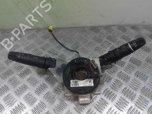 Used Switch NISSAN MICRA III (K12) 1.2 16V (65 hp) 8958059