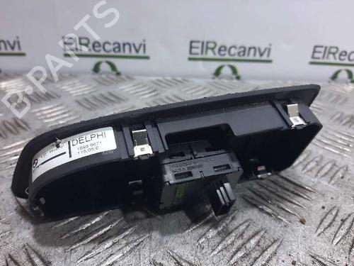 Right front window switch BMW 1 (E87) 120 d | BP6479763I26