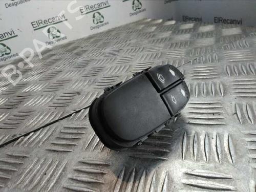 Mando elevalunas delantero izquierdo FORD FOCUS I (DAW, DBW) 1.8 Turbo DI / TDDi (90 hp) 4521592