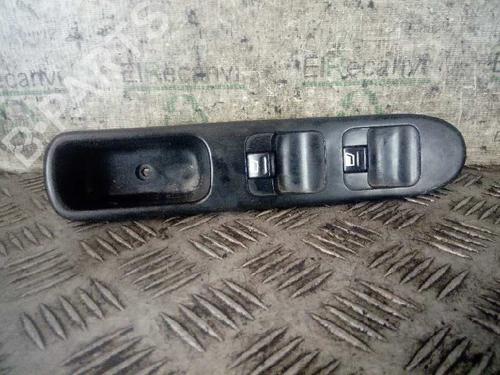 Used Left front window switch PEUGEOT 307 (3A/C) 1.4 HDi (68 hp) 5041950