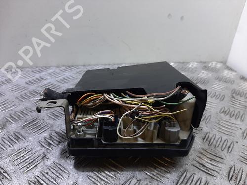 Sikringsdose RENAULT MEGANE II (BM0/1_, CM0/1_) 2.0 dCi (BM1K, CM1K) (150 hp) 30891152