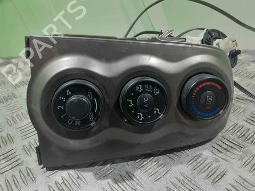Used Climate control TOYOTA YARIS (_P9_) 1.0 VVT-i (KSP90_, KSP90R) (69 hp) 7220063