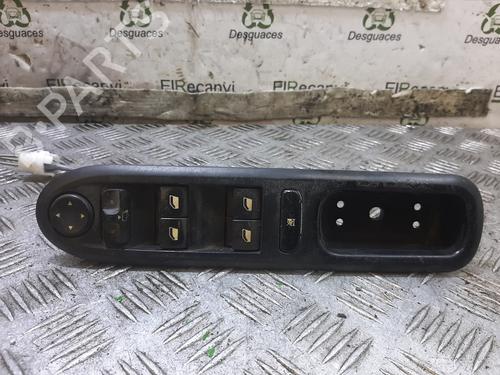 Used Left front window switch PEUGEOT 407 (6D_) 2.0 HDi 135 (6DRHRH, 6DRHRE, 6DRHRG, 6DRHRJ) (136 hp) 28962878