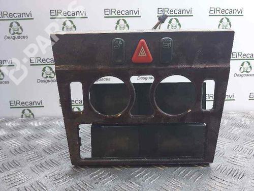 Used Warning switch MERCEDES-BENZ C-CLASS (W202) C 180 (202.018) (122 hp) 5824604