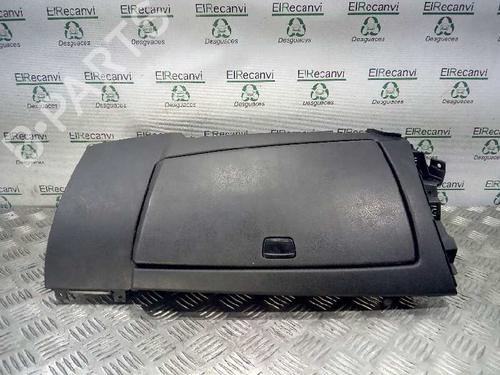 Used Glove box BMW 1 (E87) 116 i (115 hp) 4532830