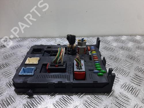 Sikringsdose CITROËN C5 II (RC_) [2004-2008]  30839504