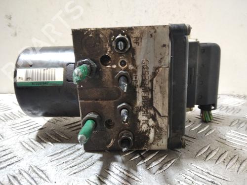 Used ABS pump ABS pump PEUGEOT 407 SW (6E_, 6D_) 2.0 HDi 135 (136 hp) 33861815 33861815