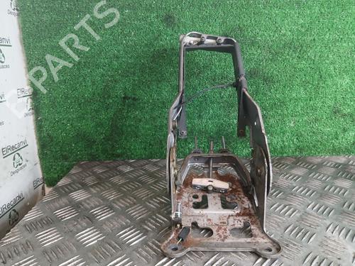 Used Hand brake RENAULT MEGANE II (BM0/1_, CM0/1_) 1.6 16V (BM0C, CM0C) (113 hp) 32034713