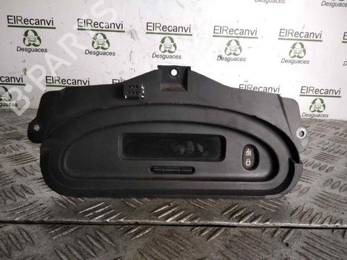 Multifunctionele display RENAULT MEGANE I Classic (LA0/1_) 1.9 dTi (LA08, LA0N, LA0K) (98 hp) 15184796
