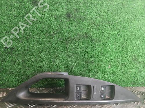 left-front-window-switch-seat-altea-xl-5p5-5p8-2006-2007-2008-2009-2010-2011-2012-2013-2014-2015-32124365 main image