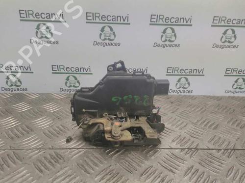 Høyre foran lås VW PASSAT B5 (3B2) 1.9 TDI (115 hp) 4532847