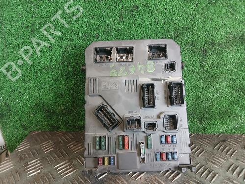 Zekeringkast PEUGEOT 206 Hatchback (2A/C) 1.4 HDi eco 70 (68 hp) 31686718