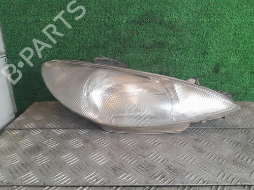 Used Right headlight PEUGEOT 206 Hatchback (2A/C) 1.6 i (89 hp) 26012535