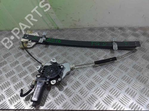 Rudehejsemekanisme Højre foran HYUNDAI H-1 Van (A1) [1997-2008]  8654683