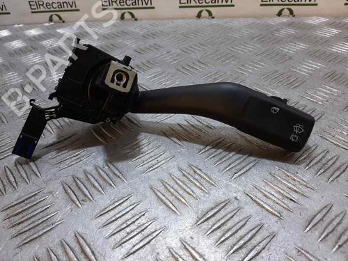 Used Steering column stalk SEAT LEON (1P1) [2005-2013]  9825939