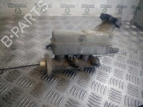 Used Brake master cylinder HYUNDAI H-1 / STAREX Bus (A1) 2.5 TCi (99 hp) 5566793