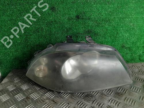 Used Right headlight SEAT CORDOBA (6L2) 1.9 SDI (64 hp) 30200632