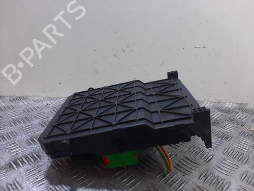 Used Fuse box Fuse box 37791960 37791960