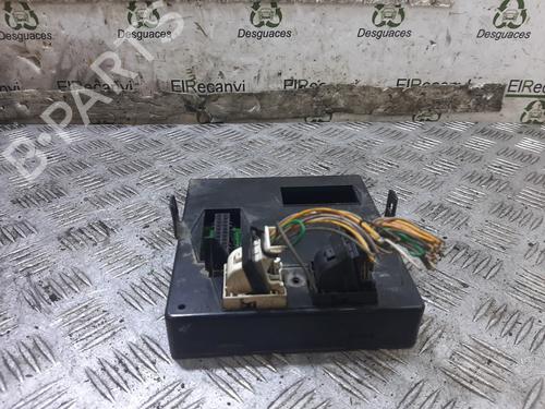 Used Fuse box RENAULT LAGUNA II (BG0/1_) [2001-2007]  29491428