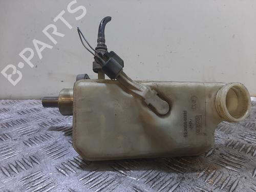 Used Brake master cylinder Brake master cylinder 37271073 37271073