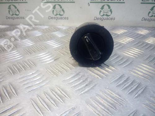 Used Headlight switch VW GOLF IV (1J1) 1.6 (100 hp) 4542387
